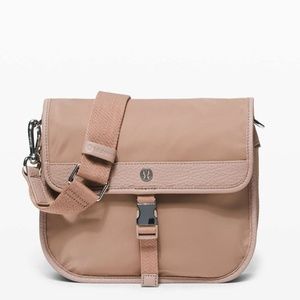 Lululemon Now and Always Crossbody Soft Sand NWT